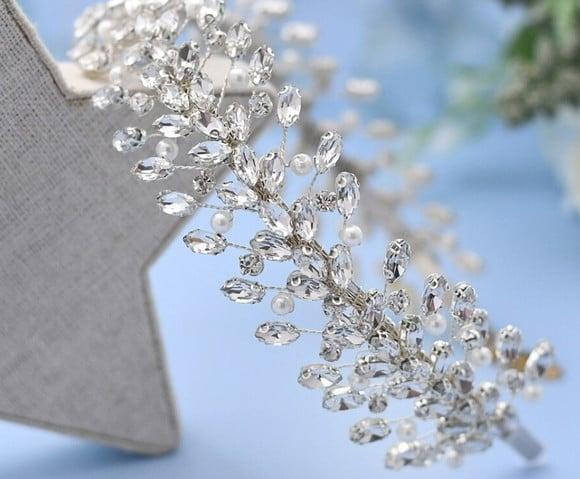 Tiara de strass para noivas