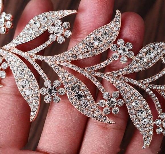 Tiara Folhas e Flores de Strass