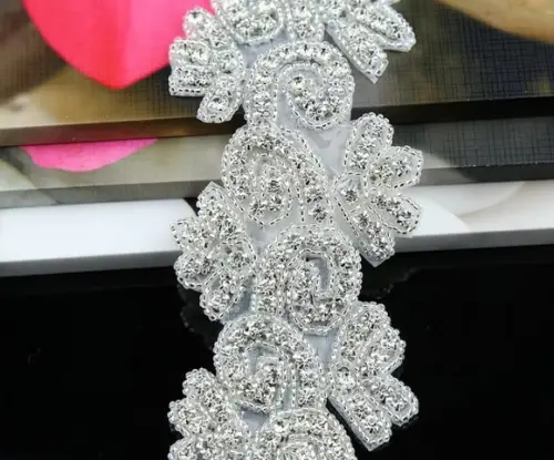 Aplique Bordado com Strass