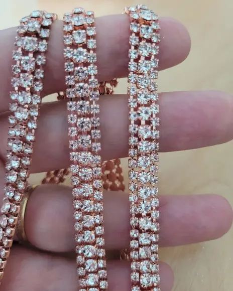 Aplique de Strass 1 cm Rosé Gold 45cm