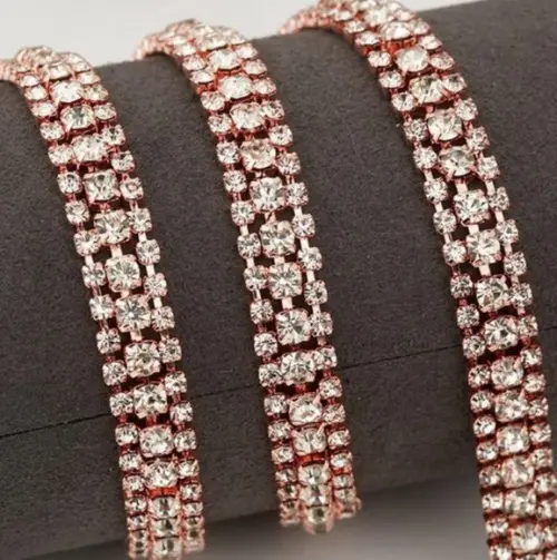 Aplique de Strass 1 cm Rosé Gold 45cm