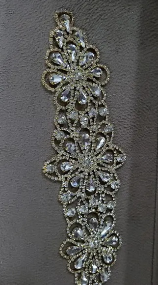 Aplique de Strass Dourado