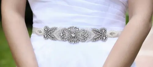Aplique de strass e pérolas
