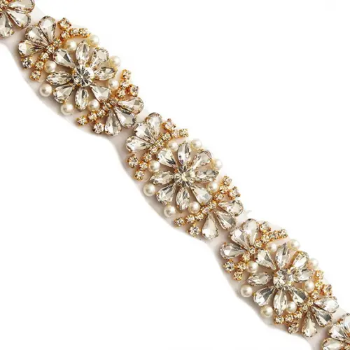 Aplique Dourado com Strass e Pérolas 90cm