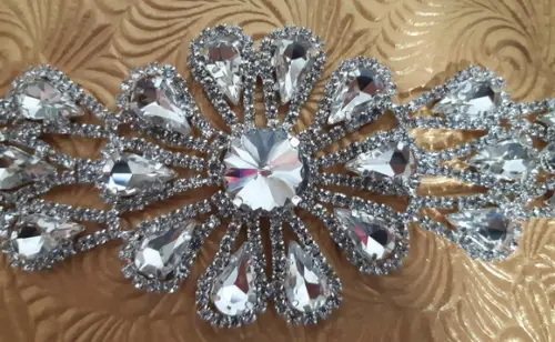 Aplique Flor de Strass para vestido de noiva ou festa