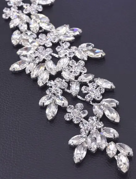 Aplique Folhas de Strass Prata