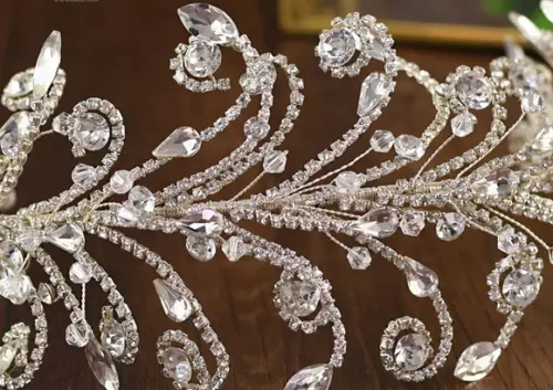 Arranjo de cabeça arabescos de strass