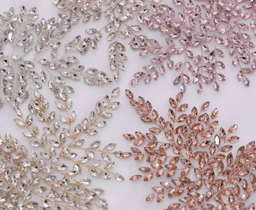 Arranjo de cabeça de strass para noivas