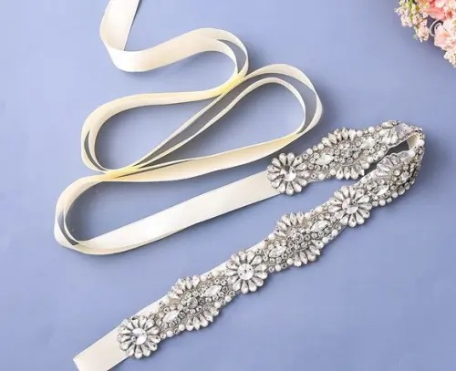 Cinto Aplique flores de strass prata e pérolas