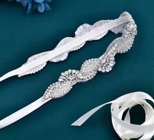 Cinto Bordado com Strass