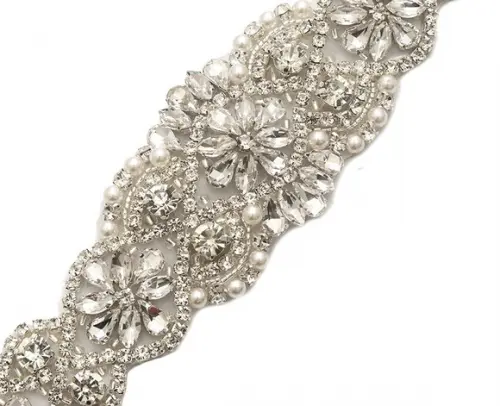 Cinto Bordado com Strass e Pérolas 80cm