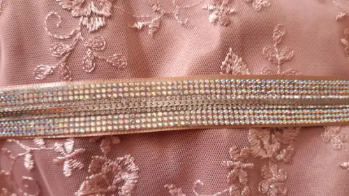 Cinto com strass Boreal (Furta coror) rosa e metal prata