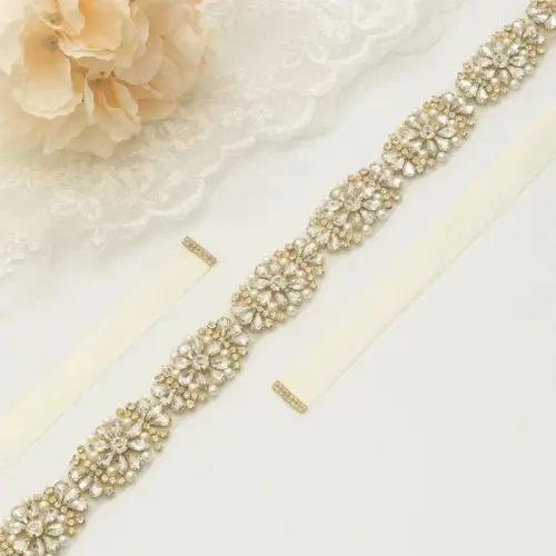 Cinto de Strass Dourado com Pérolas