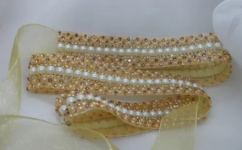 Cinto De Strass Dourado E Pérolas