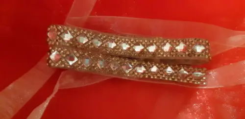 Cinto de strass dourado e prata 1 cm