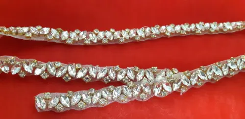 Cinto de Strass Dourado Fino