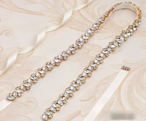Cinto de Strass Dourado Fino