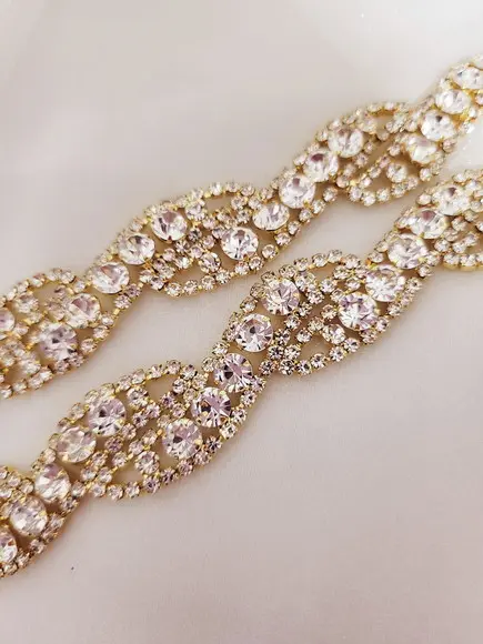 Cinto de Strass Dourado Trançado