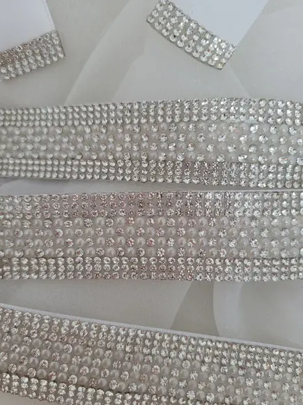 Cinto de Strass e Mini Pérolas Sob Medida