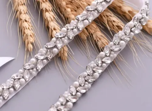 Cinto de Strass e Pérolas Dourado ou Prata