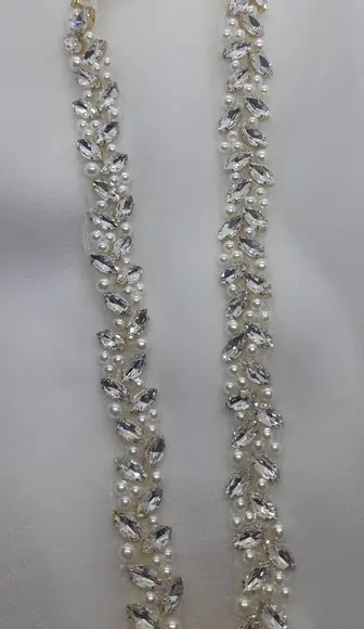 Cinto de Strass e Pérolas Dourado