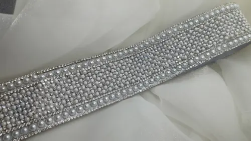 Cinto de strass e pérolas largo Fita Prata Pronta Entega