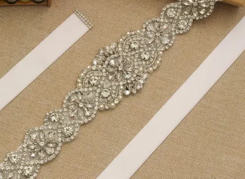 Cinto de Strass Prata Aplique Grande 57cm