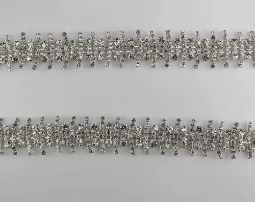 Cinto de Strass Prata Design Moderno