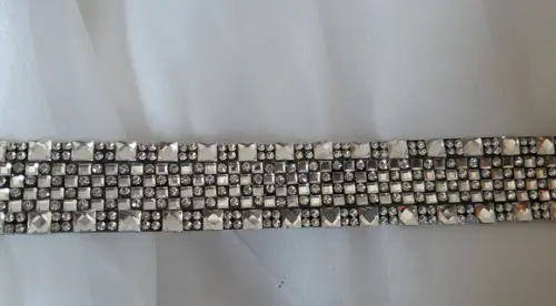 Cinto de Strass Prata Efeito Brilhante
