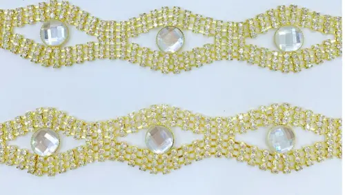 Cinto Dourado de Strass e Pedras