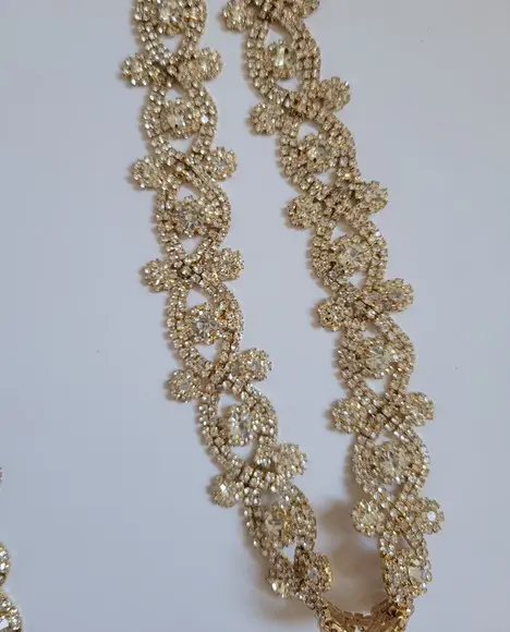 Cinto Dourado Renda de Strass