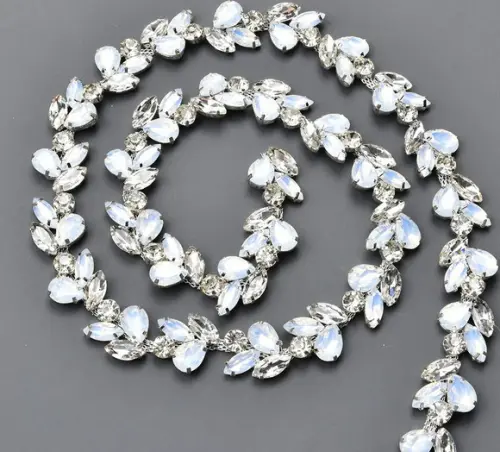 Cinto Folhas de Cristal com Opala