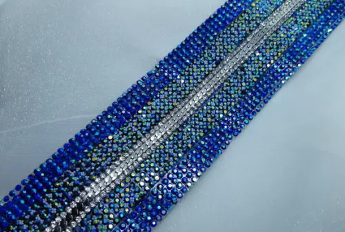 Cinto largo com strass azul furta cor e detalhe prata