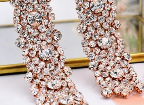 Cinto Luxuoso de Strass Rosé Gold