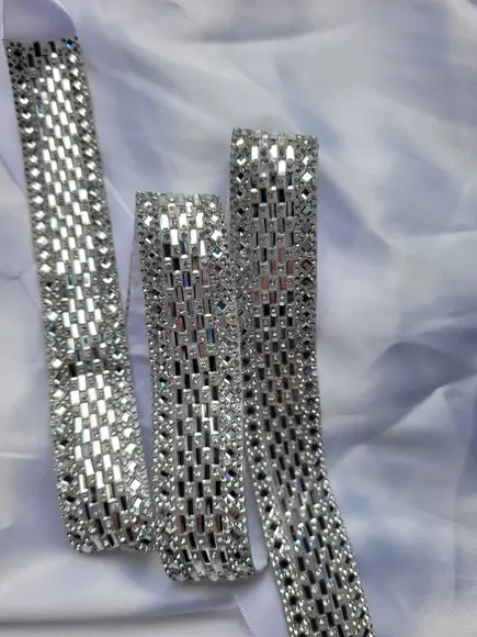 Cinto Prata Luxo com Strass Cintura Toda (até 90cm)
