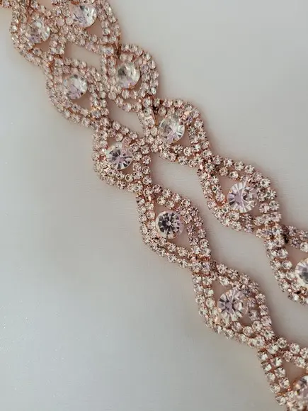 Cinto Rosé Gold Fino com Strass