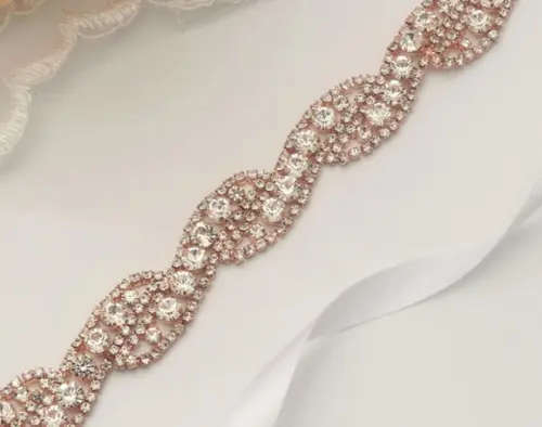 Cinto Rosé Gold de Strass Trançado