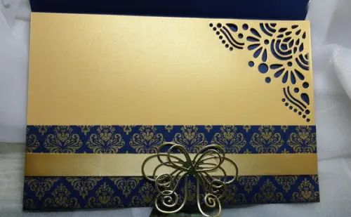 Convite Azul com dourado com cartão interno impresso