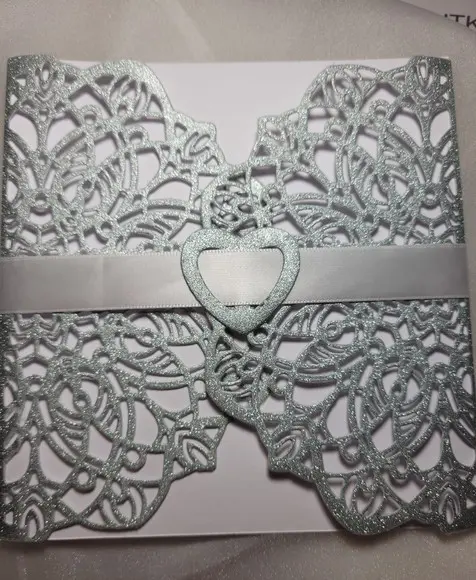 Envelope Rendado Prata com Glitter para convite casamento 15 anos