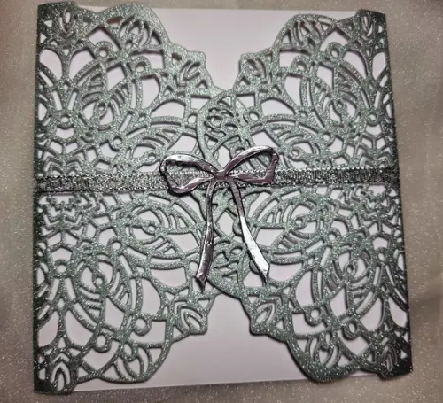 Envelope Rendado Prata com Glitter para convite casamento 15 anos debutante