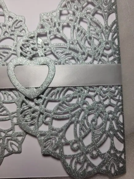 Envelope Rendado Prata com Glitter para convite casamento 15 anos