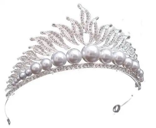 Coroa Tiara com pérolas e strass prata ou dourada