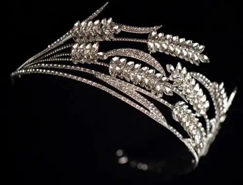 Coroa Tiara folhas de strass