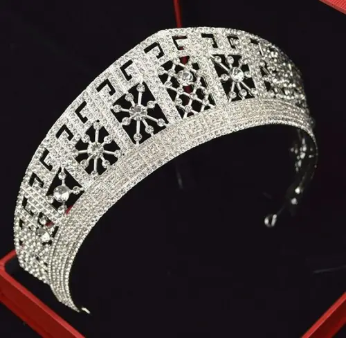Coroa Tiara Quadriculado de Strass