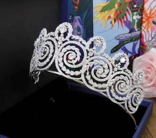 Coroa Tiara Renda de zircônia