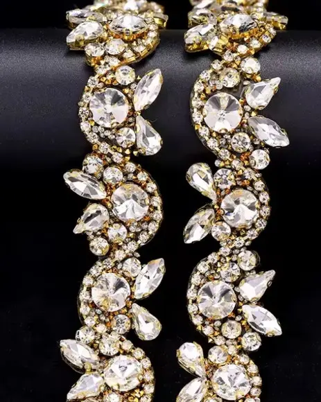 Corrente de Strass Majestic Dourada 90cm
