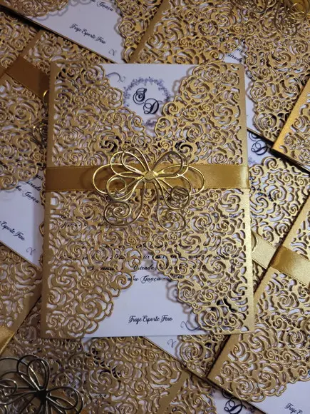 Envelope Dourado Metalizado Renda francesa com Convite