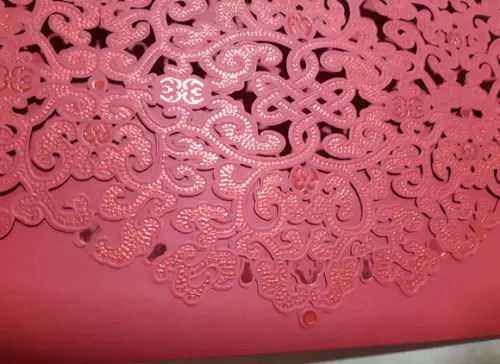 Envelope Rendado Vermelho para convite