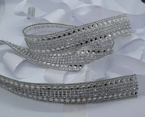 Kit com 2 Cintos Prata com Strass e Mini Espelhos