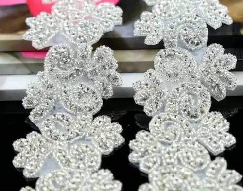 Aplique Bordado com Strass